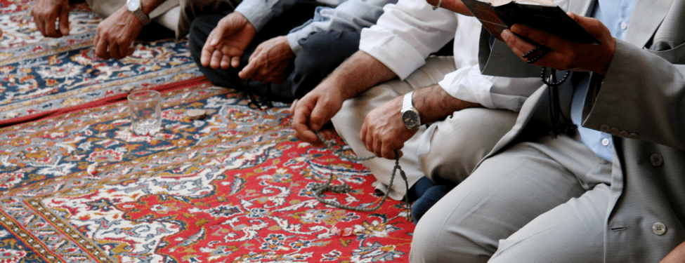 Camide biber gazı skandalı! 23 Camide biber gazı skandalı